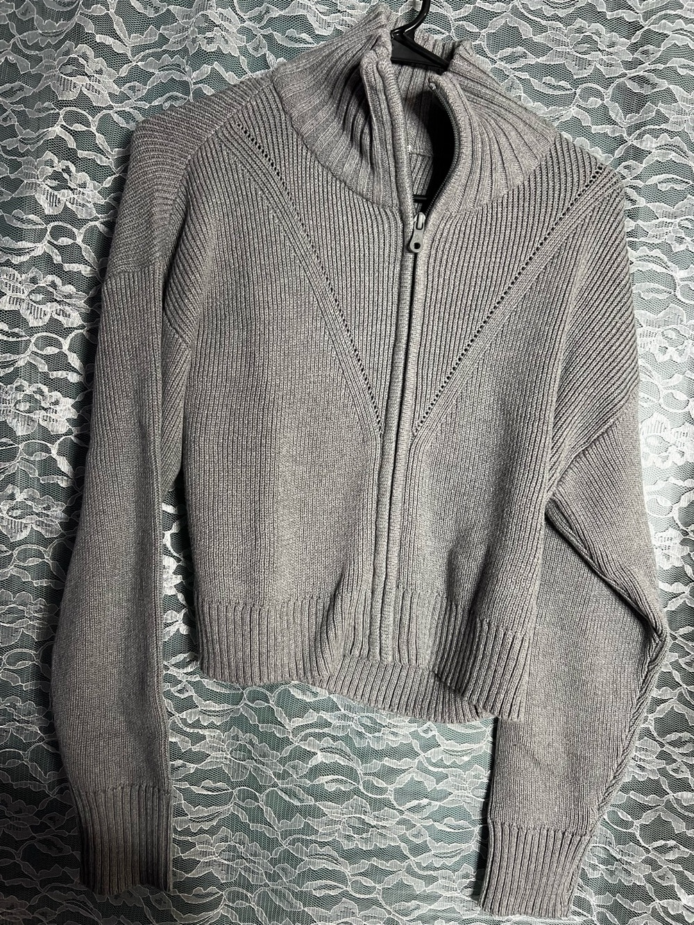 Aerie American Eagle Offline Knitted Cropped Sweater Small - Picture 2 of 6